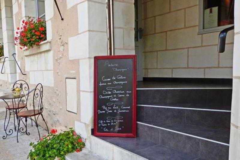 Hotel-restaurant-chambre Insolite - Le Xii De Luynes Hotel 3*